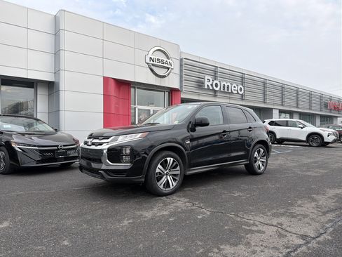 Used 2024 Mitsubishi Outlander Sport ES image 1