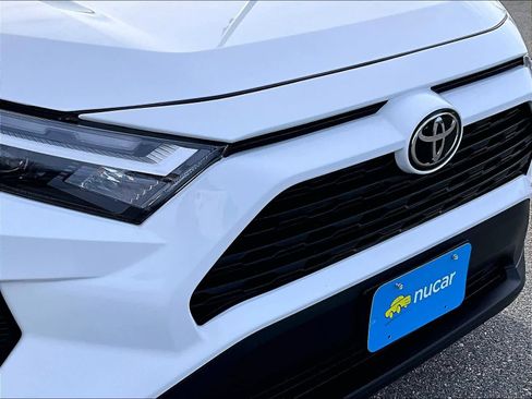 Used 2024 Toyota RAV4 LE image 32