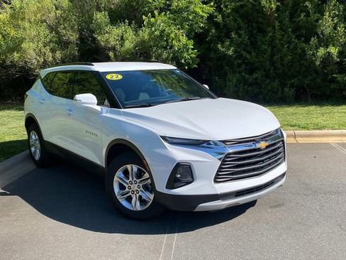 Used 2022 Chevrolet Blazer LT FWD image 1