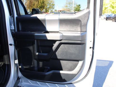 Used 2016 Ford F150 XLT w/ Equipment Group 302A Luxury image 24