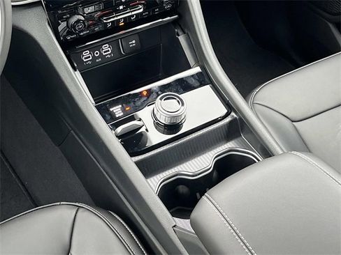 New 2025 Jeep Grand Cherokee Limited w/ Black Appearance Package image 14