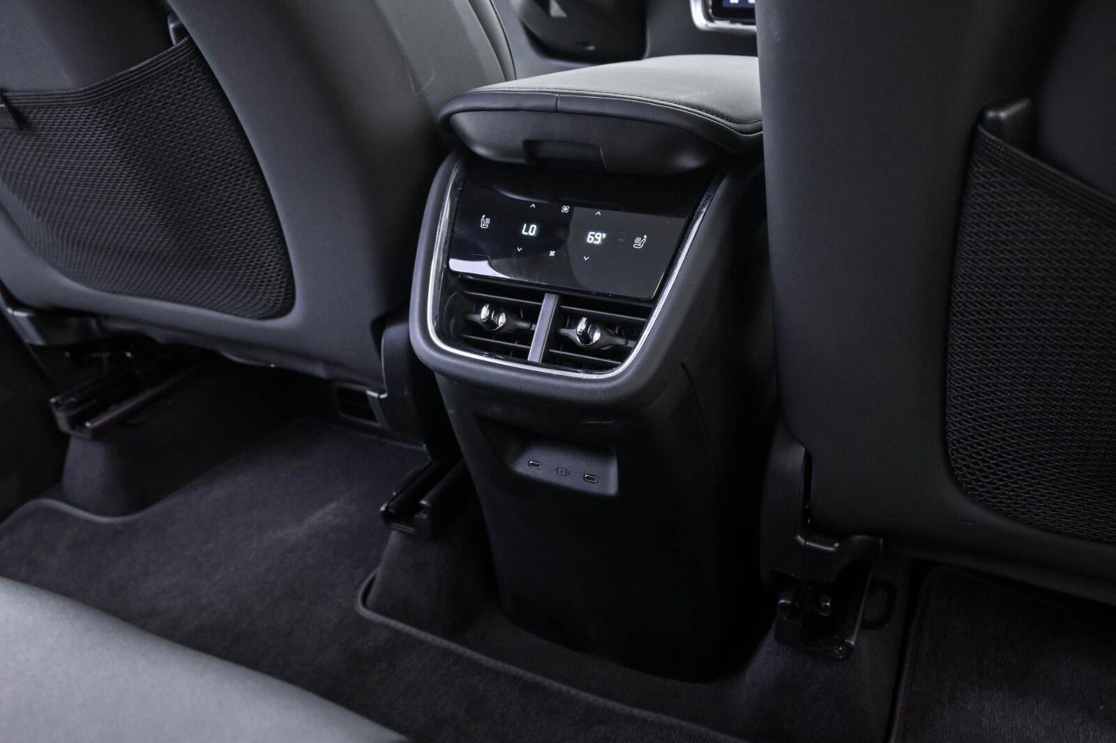 Certified 2025 Volvo EX90 Ultra AWD/4WD image 19