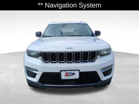 Used 2023 Jeep Grand Cherokee Limited image 8