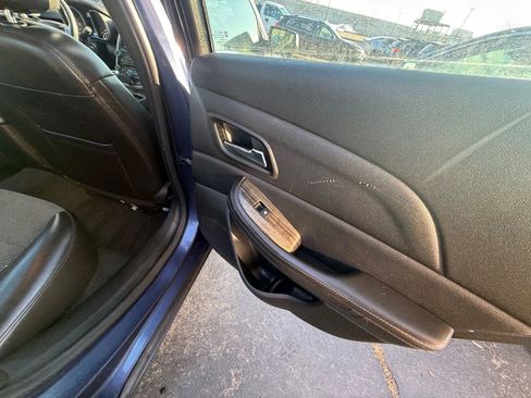 Used 2014 Chevrolet Malibu LT image 21