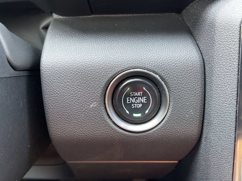 Certified 2024 GMC Acadia AT4 w/ Luxury Package AWD/4WD image 17