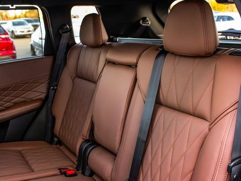 New 2026 Mitsubishi Outlander SEL image 34