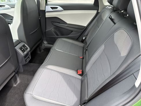 New 2026 Volkswagen Taos SE AWD/4WD image 26