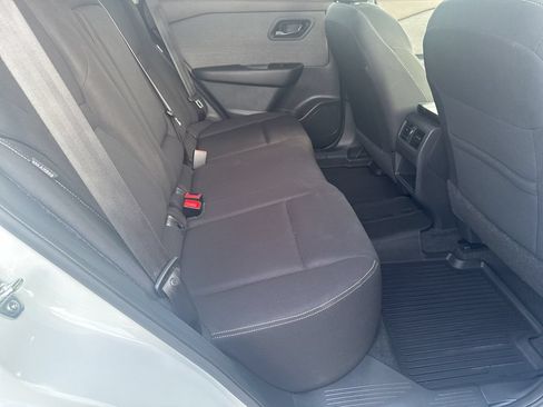Used 2023 Nissan Rogue S AWD/4WD image 36