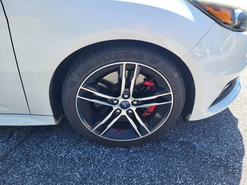 Used 2016 Ford Focus ST w/ Equipment Group 402A FWD image 7