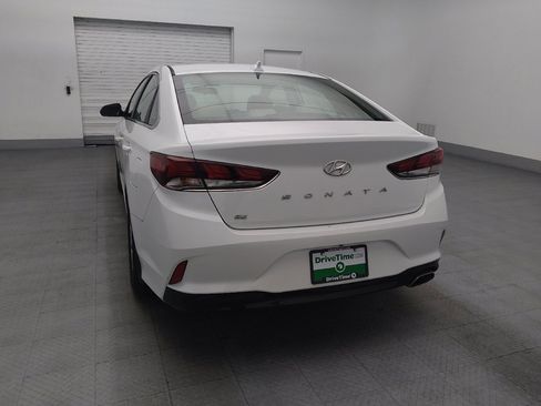 Used 2019 Hyundai Sonata SE w/ Cargo Package FWD image 6
