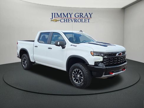 New 2026 Chevrolet Silverado 1500 ZR2 w/ LPO, Dark Essentials Package AWD/4WD image 7
