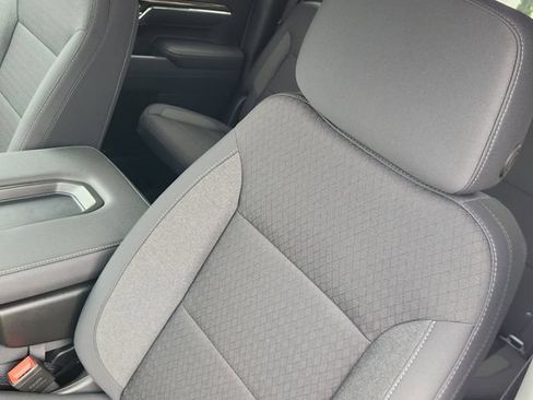 Certified 2026 Chevrolet Silverado 1500 LT AWD/4WD image 24