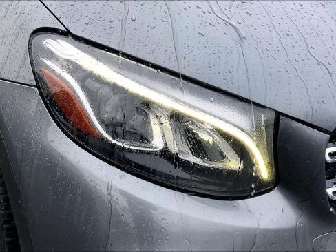 Certified 2019 Mercedes-Benz GLC 300 image 27