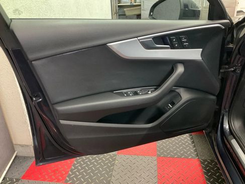 Used 2017 Audi A4 2.0T Premium image 10