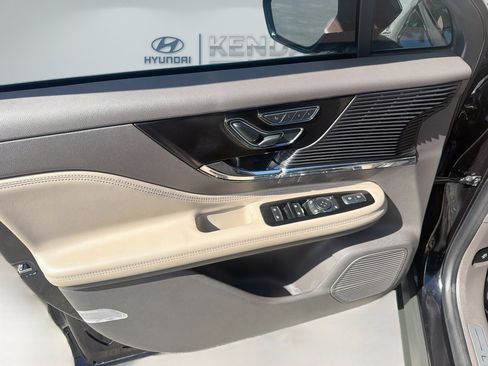 Used 2022 Lincoln Corsair FWD image 14
