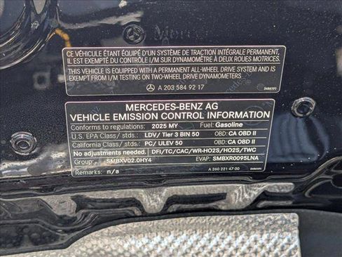 New 2025 Mercedes-Benz CLA 35 AMG 4MATIC image 17