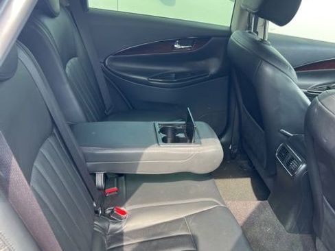 Used 2016 INFINITI QX50 2WD w/ Premium Plus Package image 6