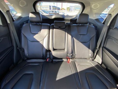 Used 2022 Ford Edge Titanium w/ Equipment Group 301A image 38