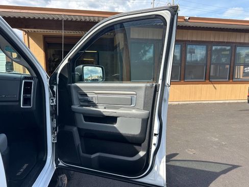 Used 2016 RAM 1500 Big Horn image 15