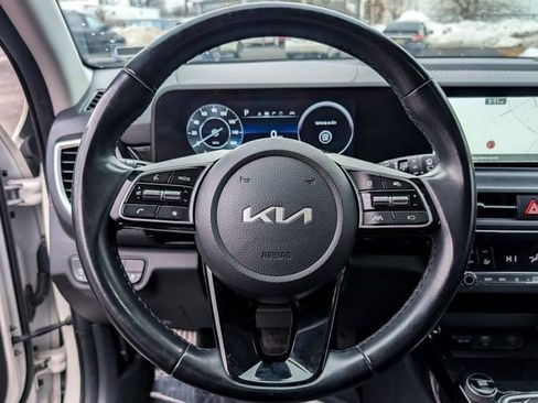 Used 2024 Kia Seltos X-Line image 17