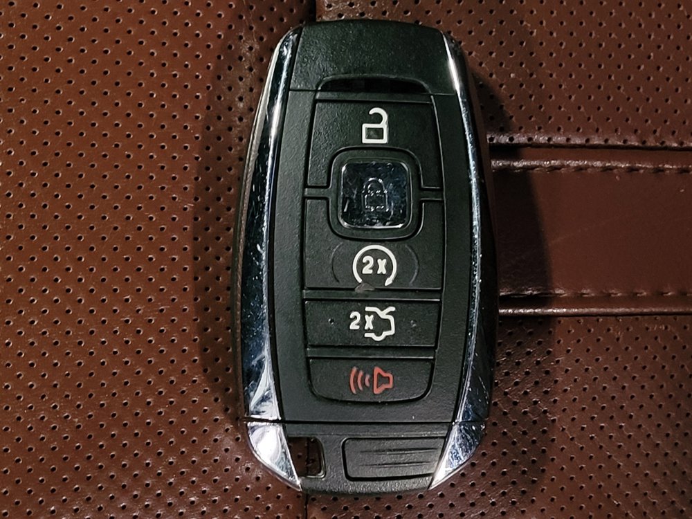 Used 2020 Lincoln MKZ Reserve w/ Elements Package FWD image 32