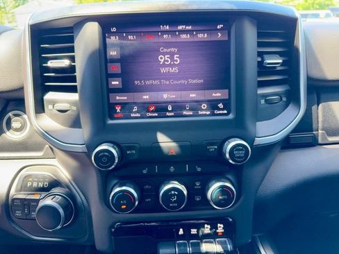 Used 2020 RAM 1500 Big Horn AWD/4WD image 20