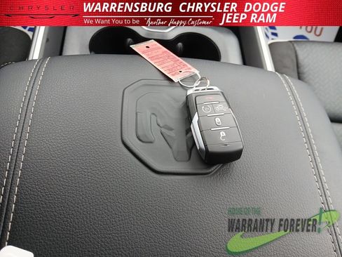 New 2026 RAM 1500 Laramie w/ Sport Appearance Package AWD/4WD image 23