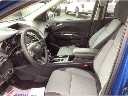 Used 2017 Ford Escape SE image 10