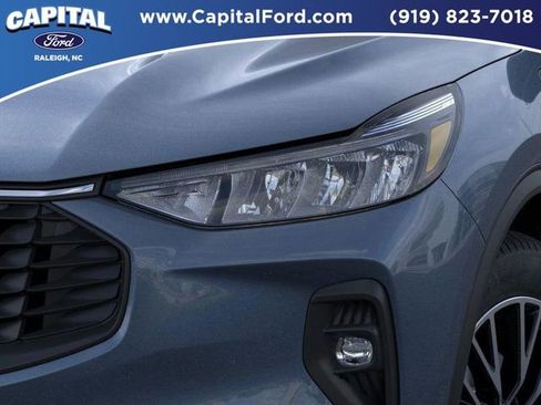 New 2026 Ford Escape SE image 18