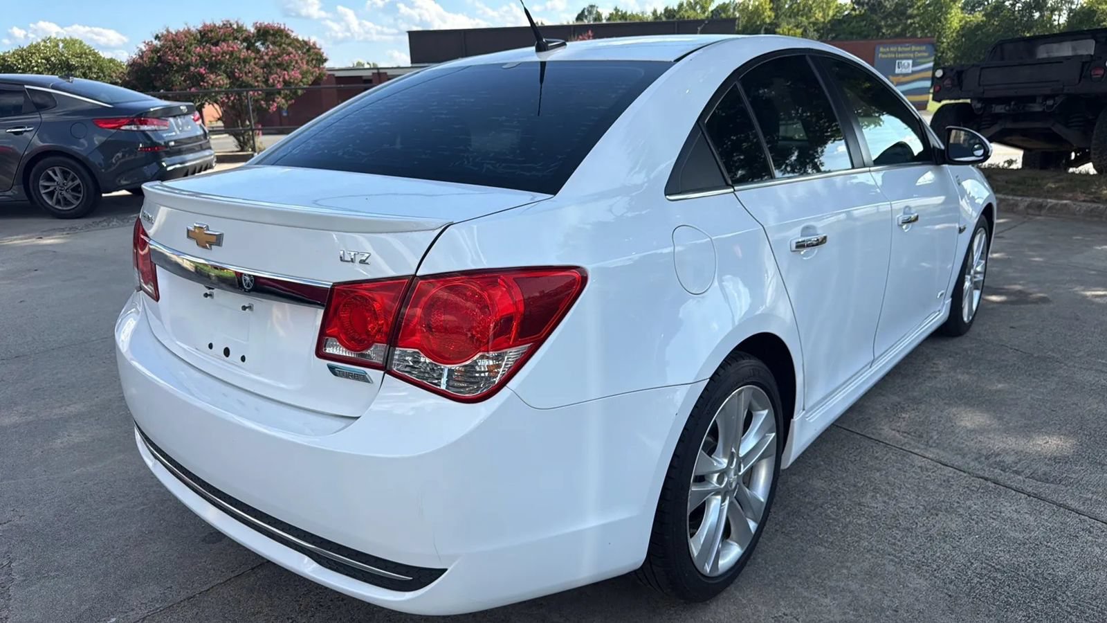 Used 2014 Chevrolet Cruze LTZ w/ RS Package FWD image 5