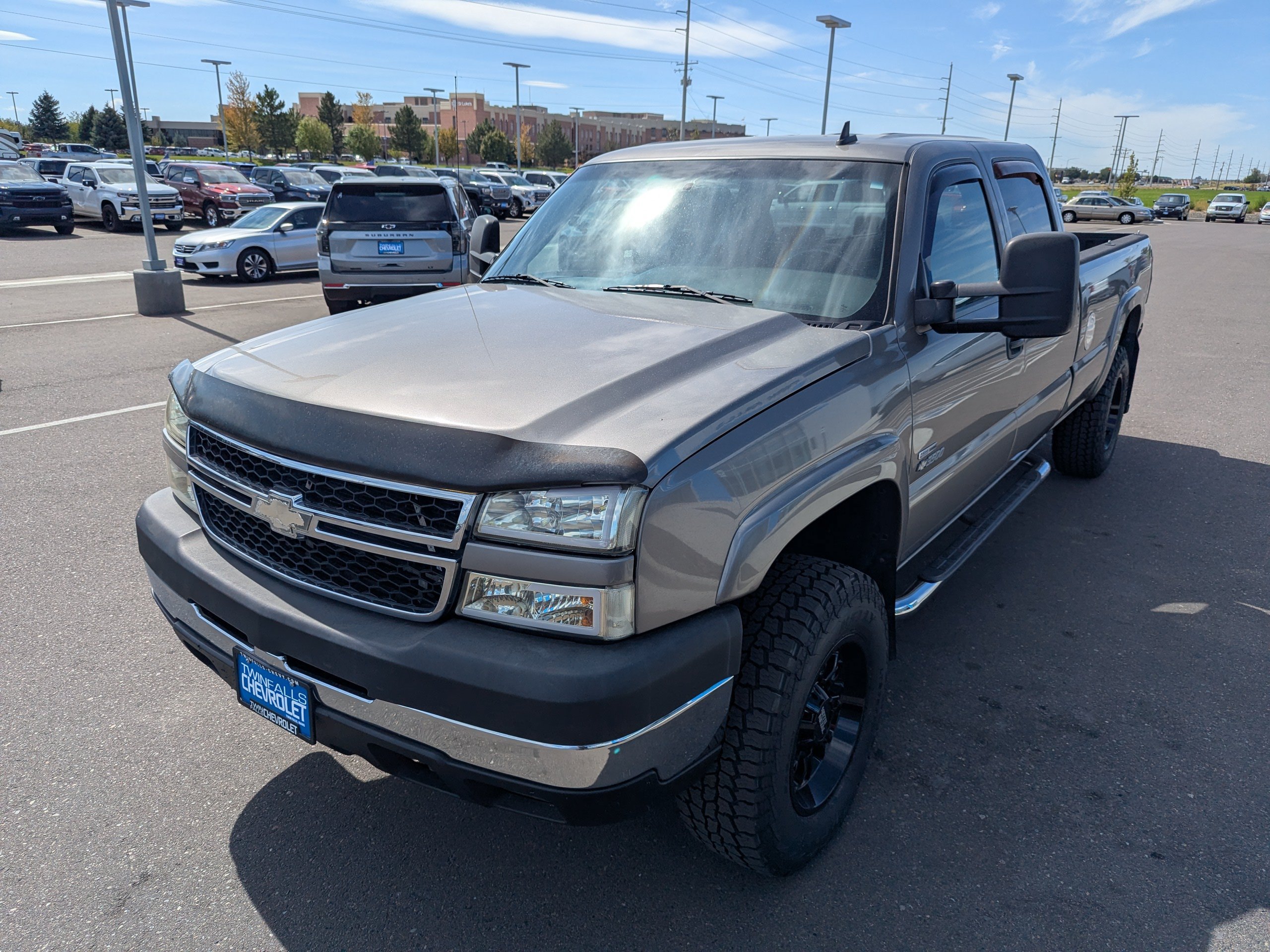 Used 2007 Chevrolet Silverado 3500 LT w/ Heavy-Duty Power Package AWD/4WD image 7