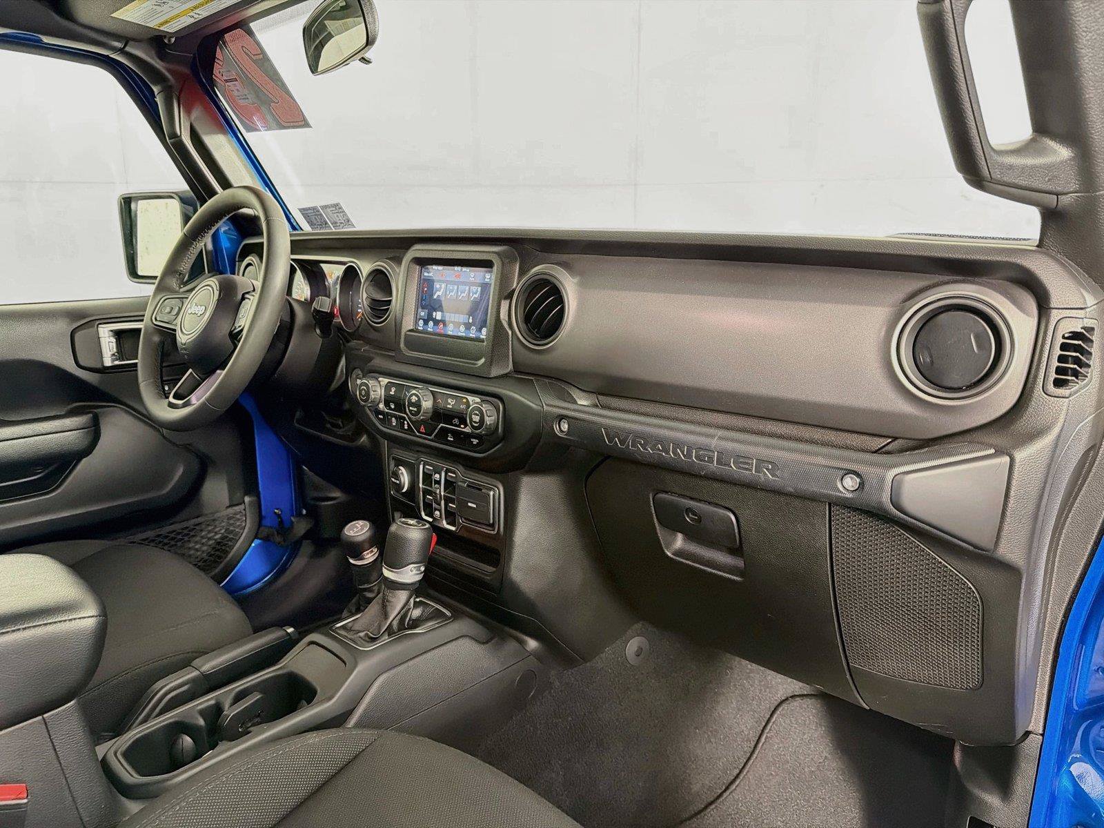 Used 2023 Jeep Wrangler Unlimited Sport AWD/4WD image 31