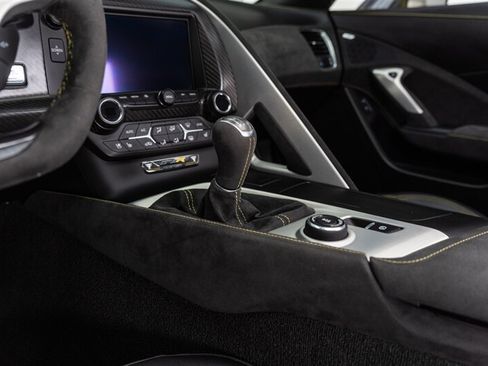 Used 2016 Chevrolet Corvette Z06 w/ C7.r Special Edition RWD image 94