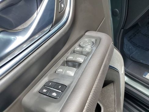 Used 2023 Chevrolet Tahoe Premier RWD image 16