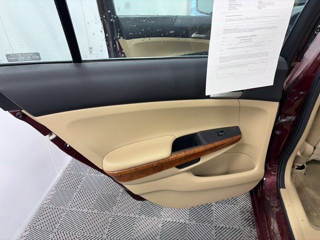 Used 2011 Honda Accord EX image 13