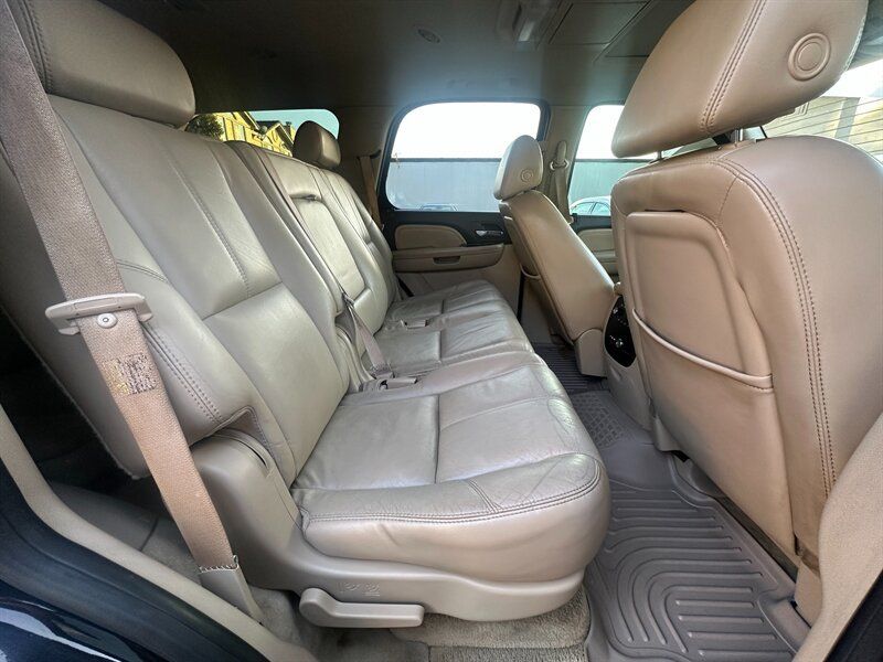 Used 2007 GMC Yukon Denali AWD/4WD image 17