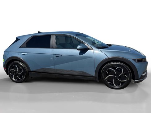 Certified 2023 Hyundai Ioniq 5 SEL w/ Cargo Package image 6