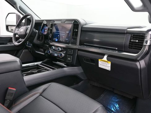 Certified 2025 Ford F250 Lariat w/ Lariat Ultimate Package AWD/4WD image 25
