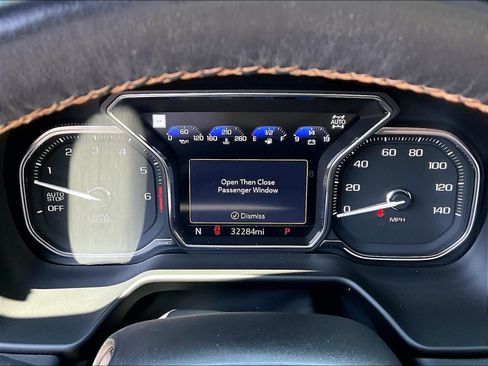 Used 2021 GMC Yukon AT4 w/ Rear Media and Nav Package AWD/4WD image 20