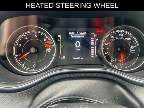 Used 2020 Jeep Cherokee Latitude Plus w/ Comfort/Convenience Group image 14