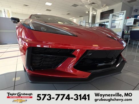 Used 2025 Chevrolet Corvette Stingray Preferred Cpe w/ Z51 Performance Package RWD image 10