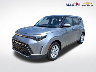 Used 2025 Kia Soul LX w/ LX Technology Package