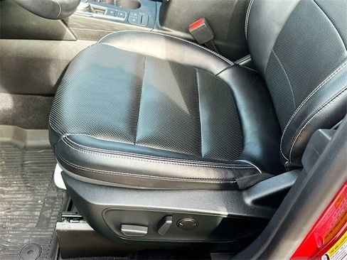 Used 2022 Ford Escape SEL image 19