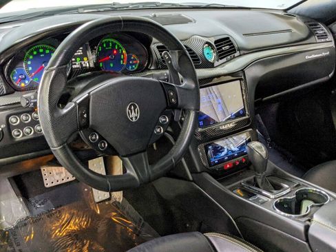 Used 2014 Maserati GranTurismo Sport image 21