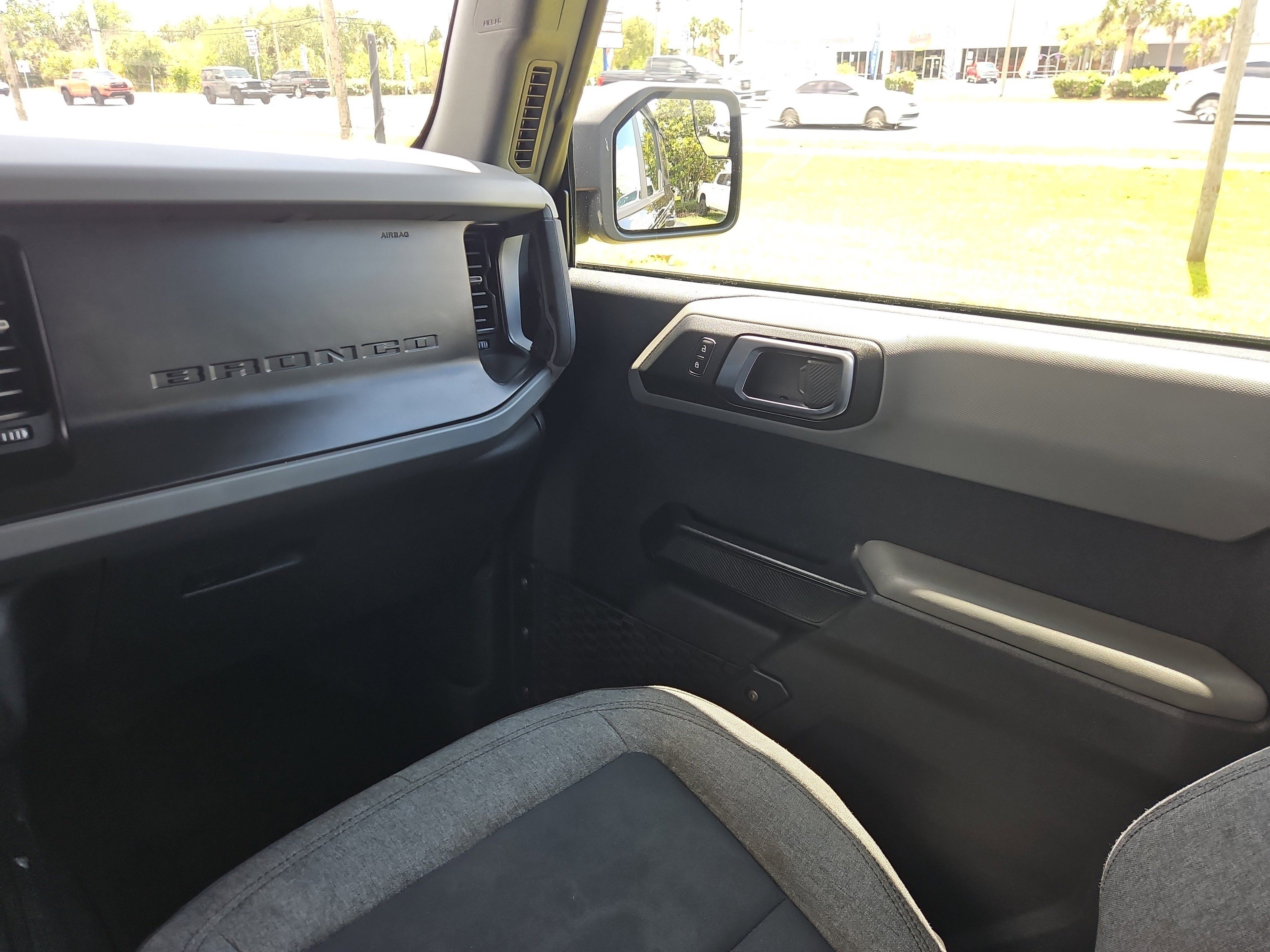 Used 2021 Ford Bronco 4-Door w/ Sasquatch Package AWD/4WD image 9