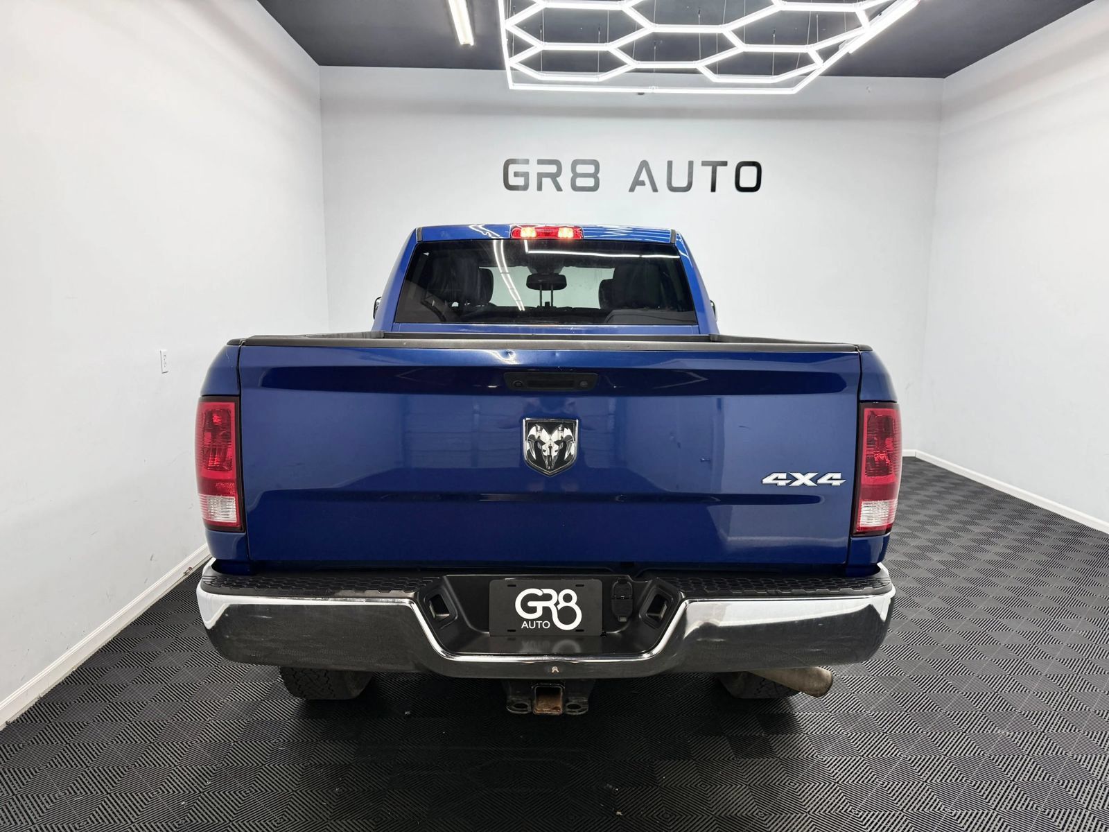 Used 2018 RAM 2500 Tradesman w/ Chrome Appearance Group AWD/4WD image 6