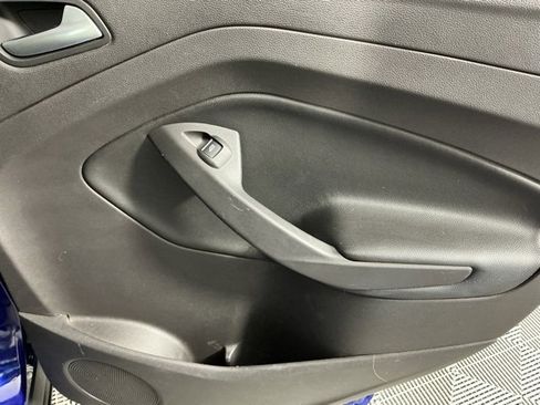 Used 2016 Ford Escape SE w/ Equipment Group 201A image 11