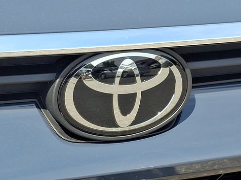 Used 2025 Toyota Grand Highlander AWD Hybrid image 39