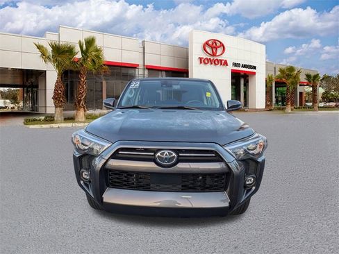 Certified 2022 Toyota 4Runner SR5 Premium image 10
