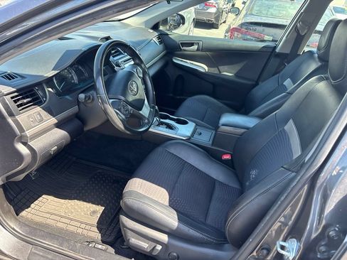 Used 2012 Toyota Camry SE FWD image 13